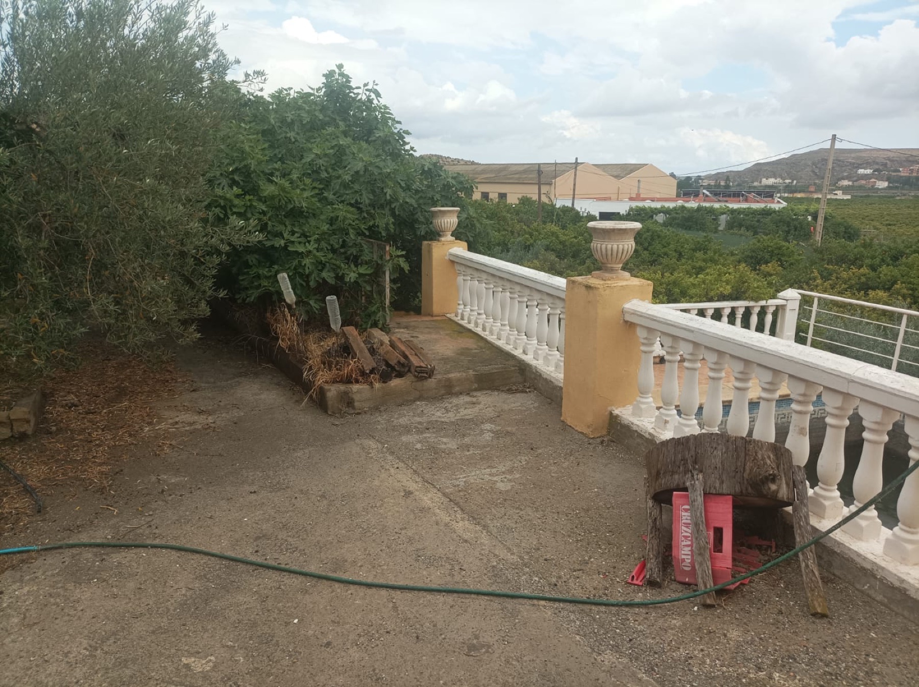 Casa cortijo con parcela y piscina en Santa Fe de Mondújar